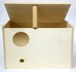 Nistkasten Für Großsittiche - Waagerecht -Zoofach Geschaft nistkasten fr grosssittiche waagerecht offen0